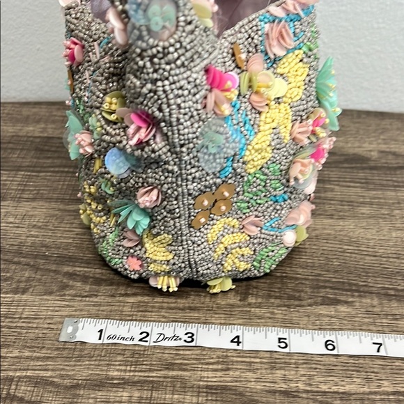 Beaded Mini Tote | Gray 🩶🩷 - Picture 10 of 10